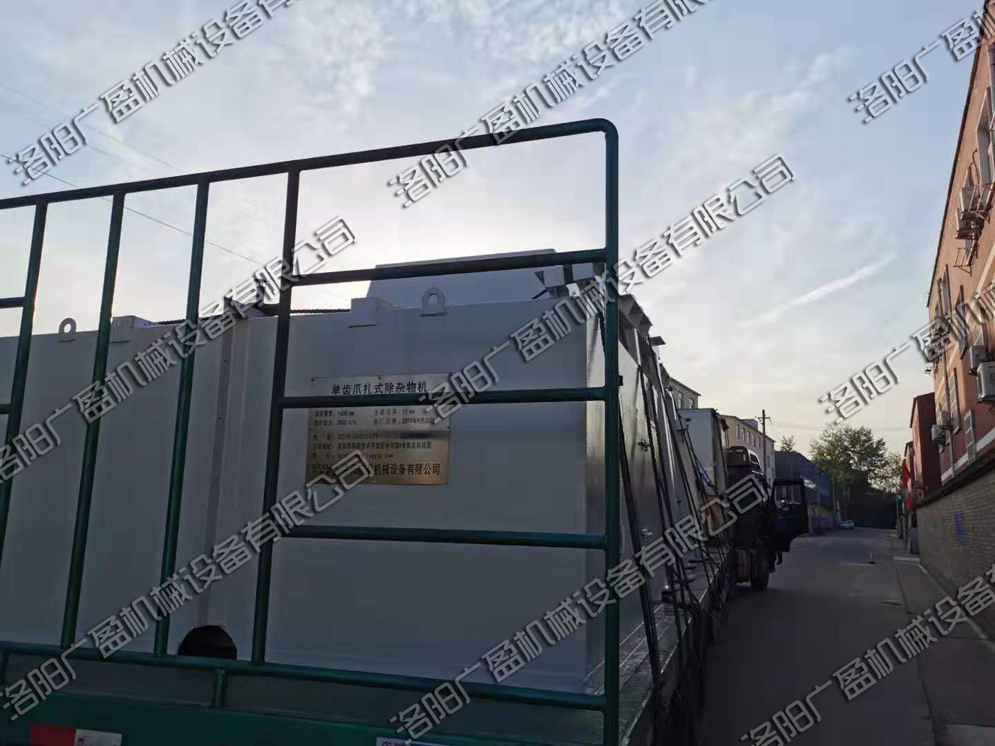 1572594137963290.jpg 除雜物機發貨2.jpg