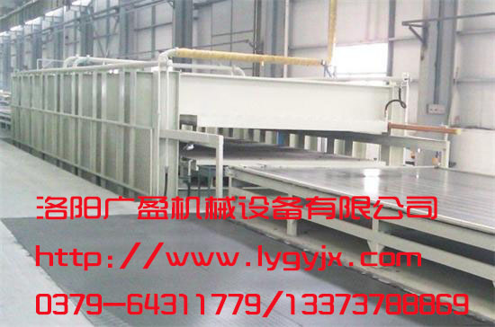 1575248646371627.jpg 冷藏車廂板熱壓機   水印.jpg